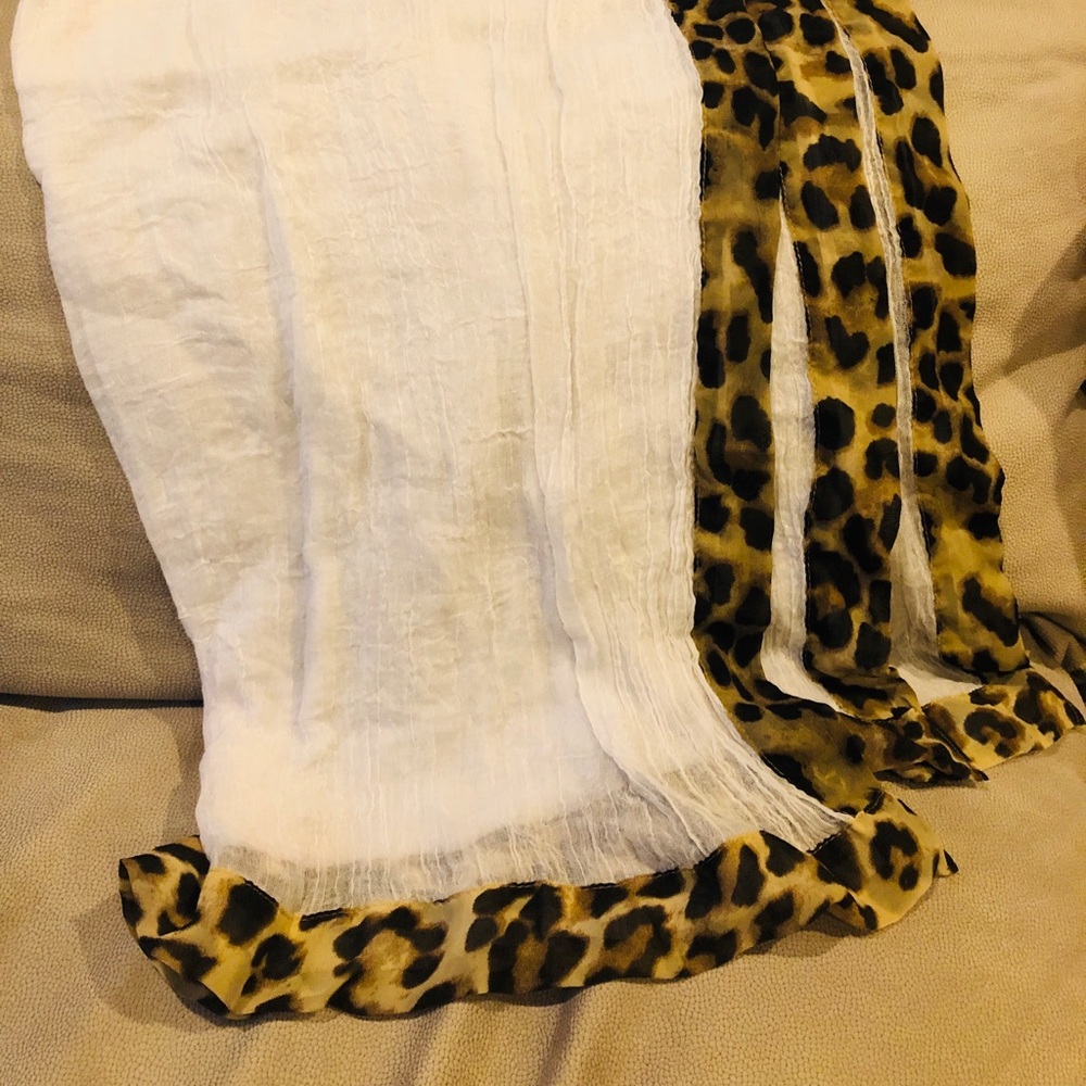 NY collection scarf.. soft and sheer